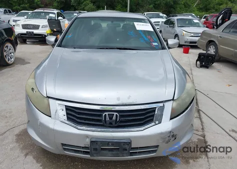 2009 Honda Accord 2.4 Lx z USA, uszkodzony, nr VIN 1HGCP26319A002631